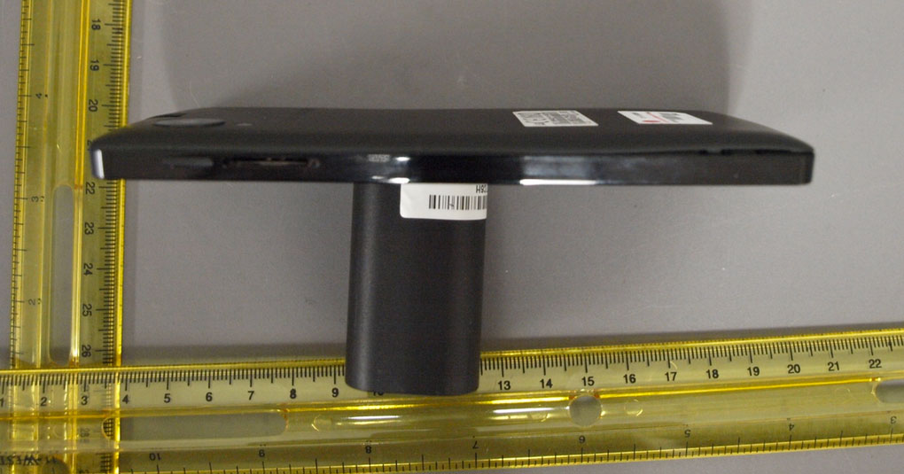 LG Nexus 5 FCC GSM вид сбоку