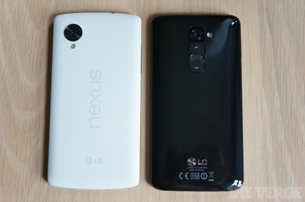Nexus 5 LG G2 сравнение вид сзади
