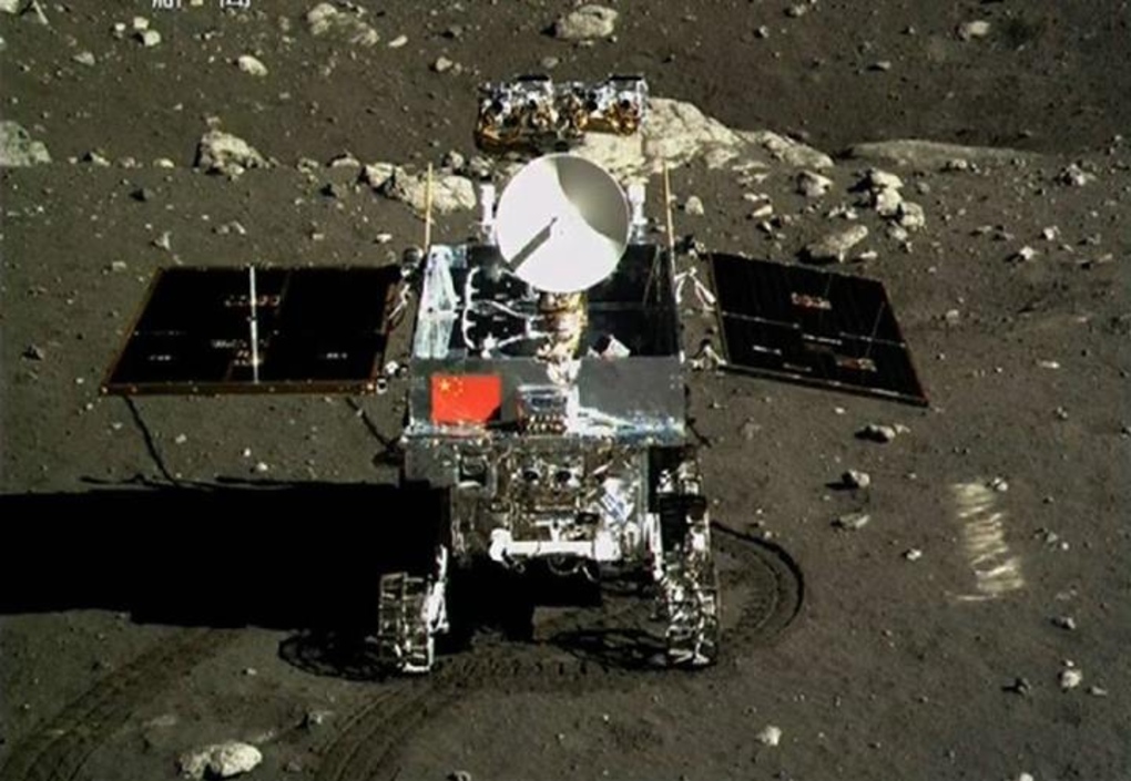 Первые фотографии полученные с китайского Лунахода