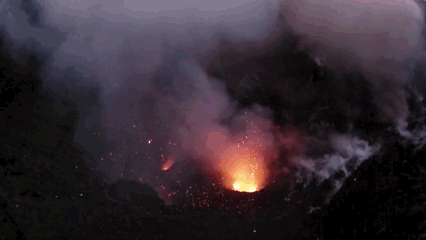 Извержение вулкана «глазами» квадракоптера