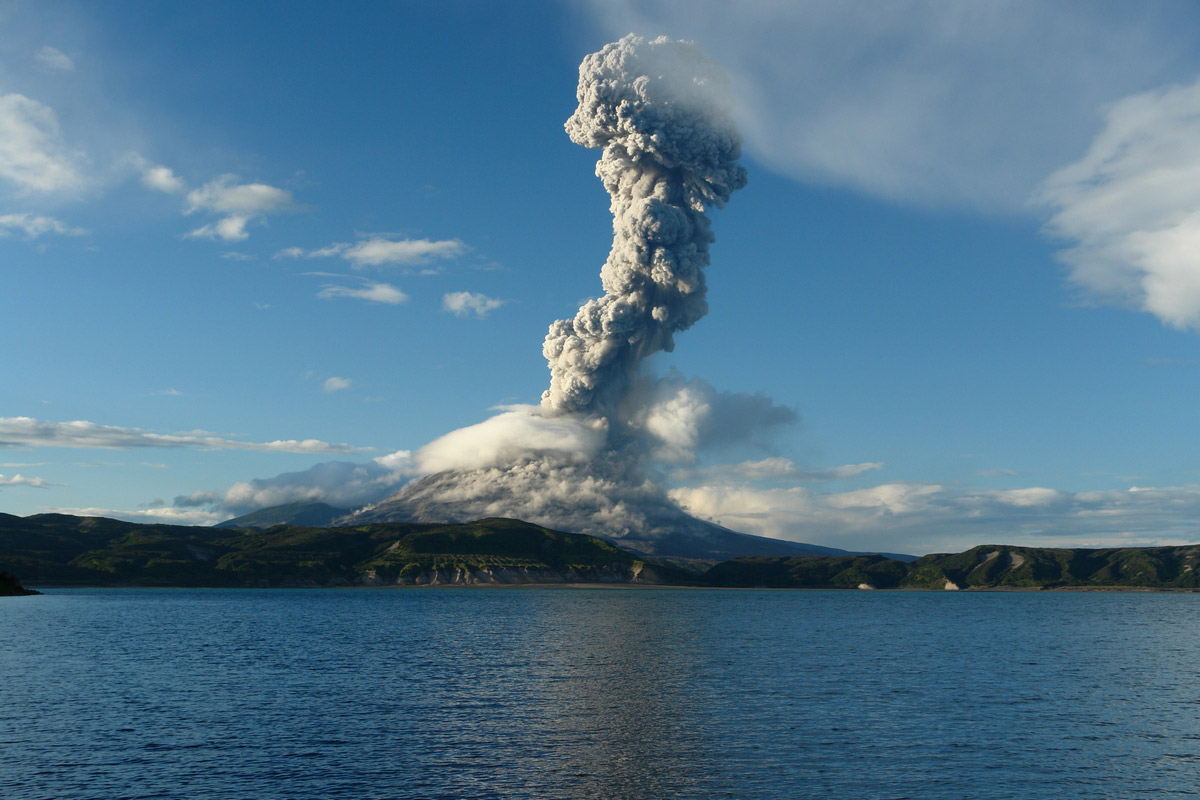 извержение вулкана Эйяфьятлайокудль